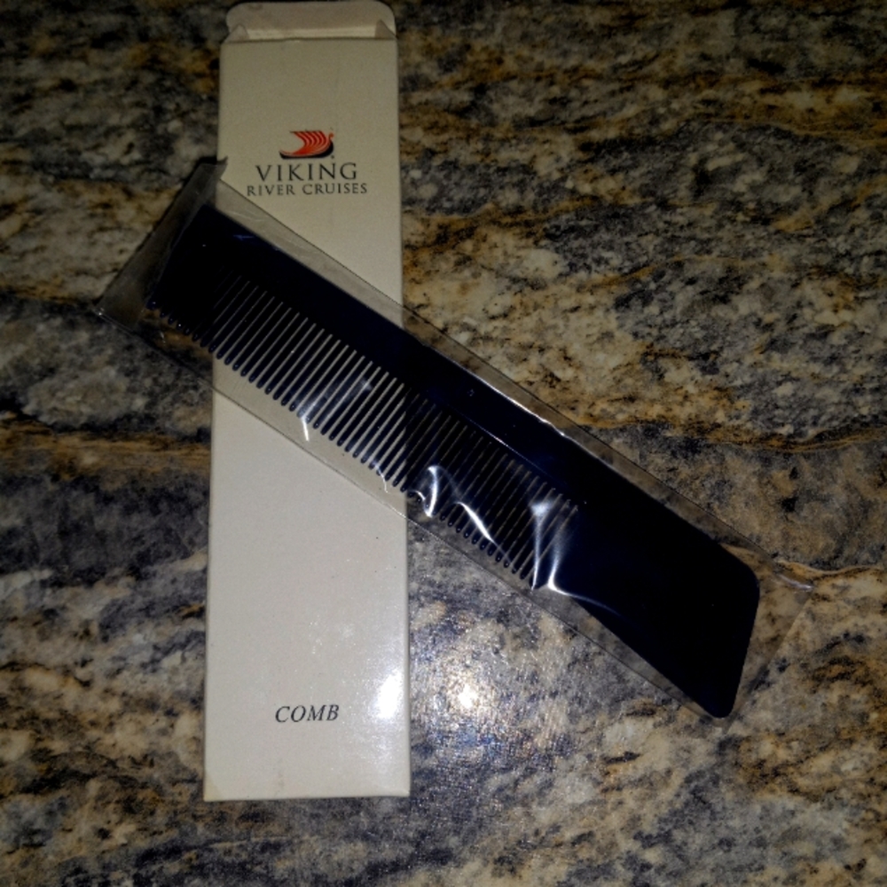 New VIKING RIVER CRUISES 1st Class Comb